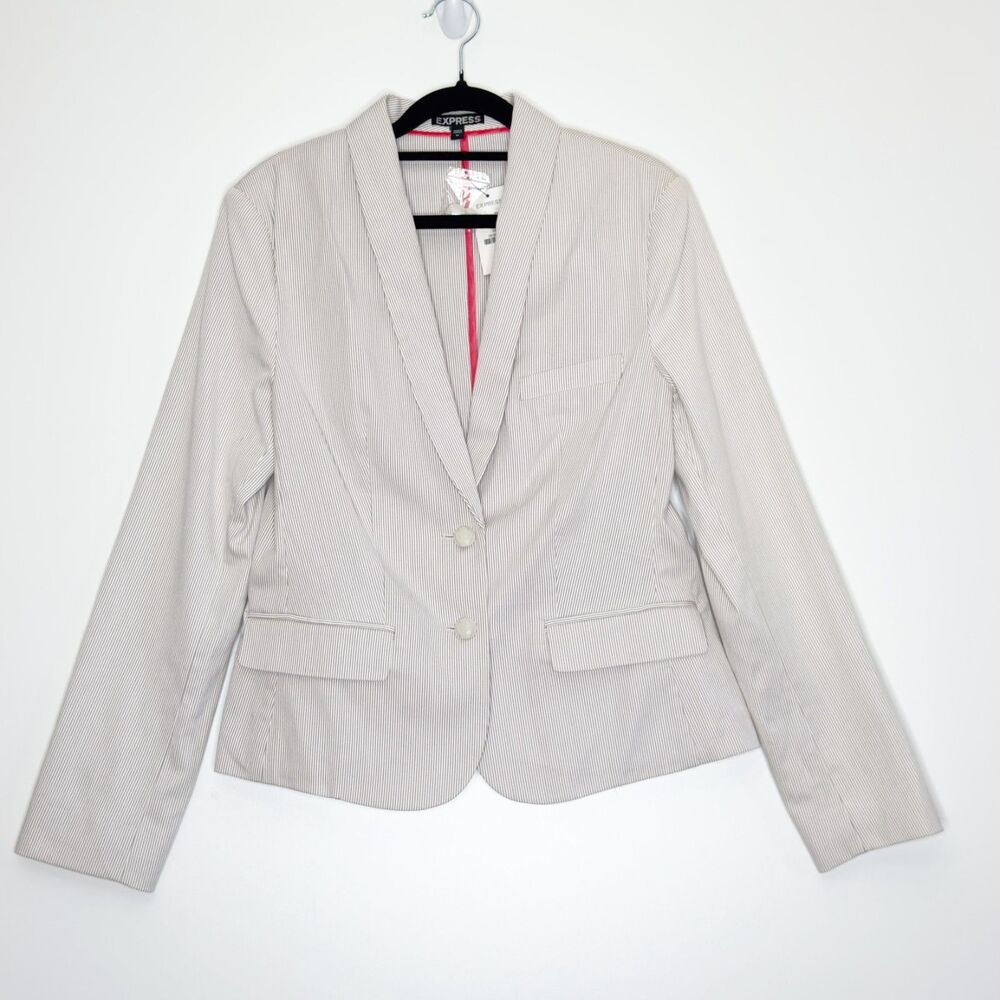 New Express Striped Two Button Blazer Women's Size 10 - Picture 11 of 11